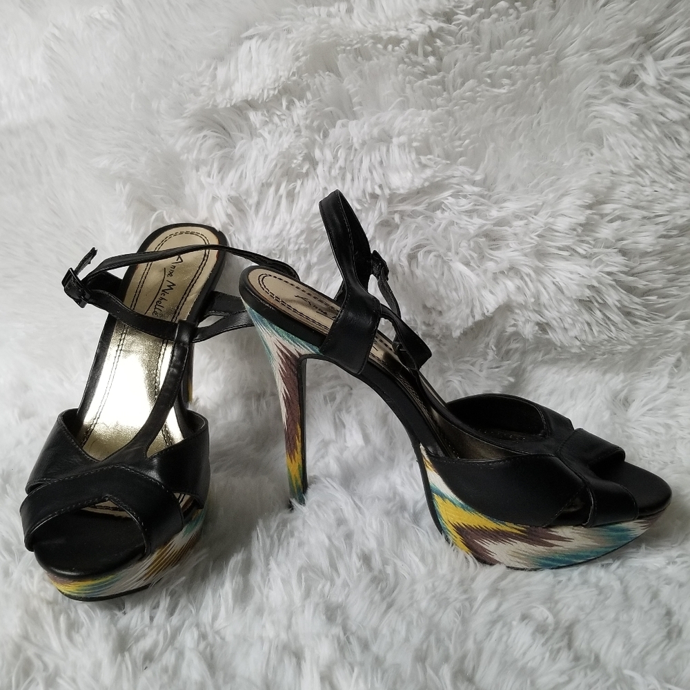 NWOB Womens Anne Michelle Black T Strap Adjustable Strap Sexy Heels Size 7.5